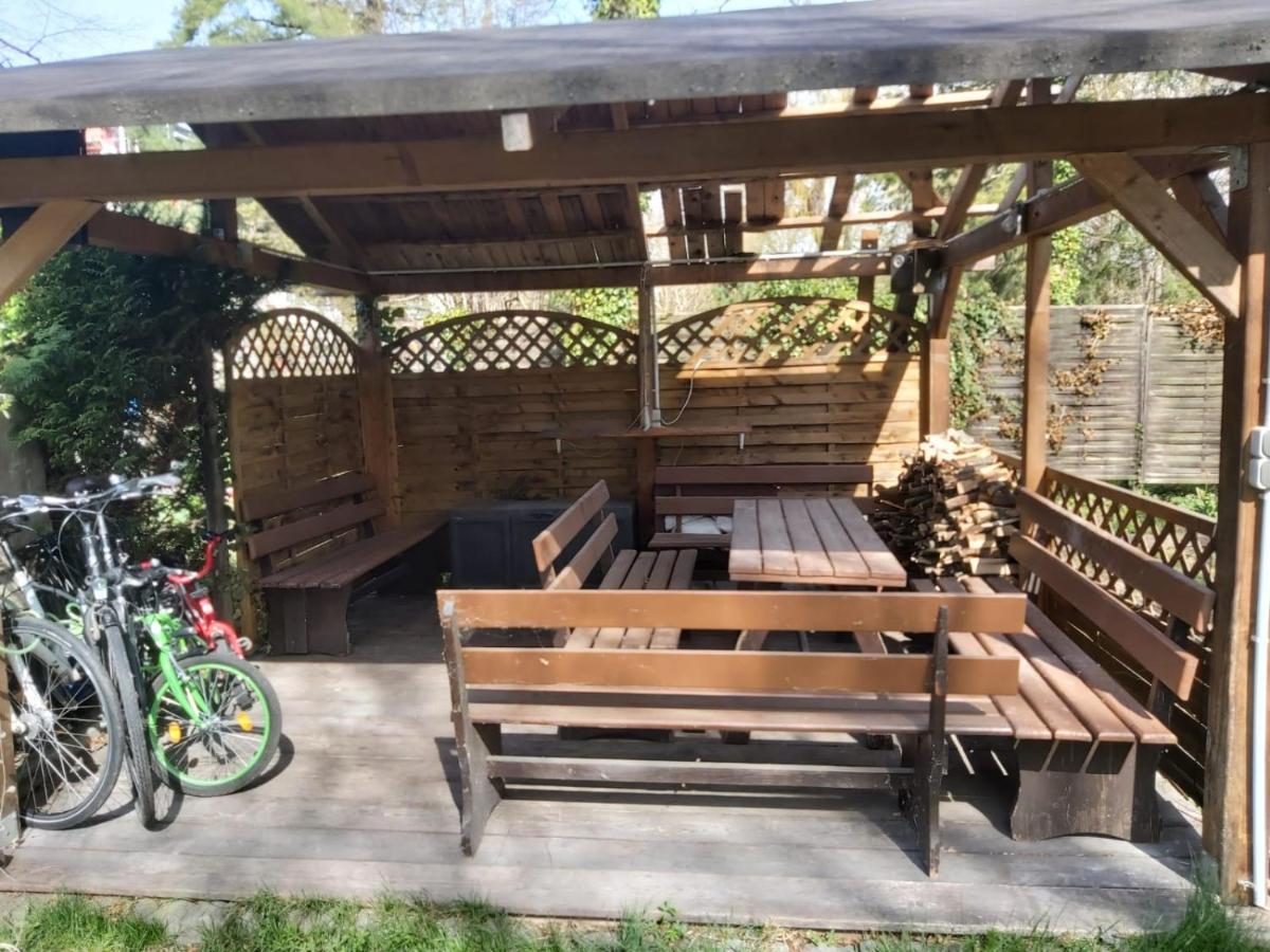 Ferienwohnung Mit 123Qm Fuer 8 Personen Mit Sehr Grossem Garten, Einfache Innen-Ausstattung Leipzig Dış mekan fotoğraf