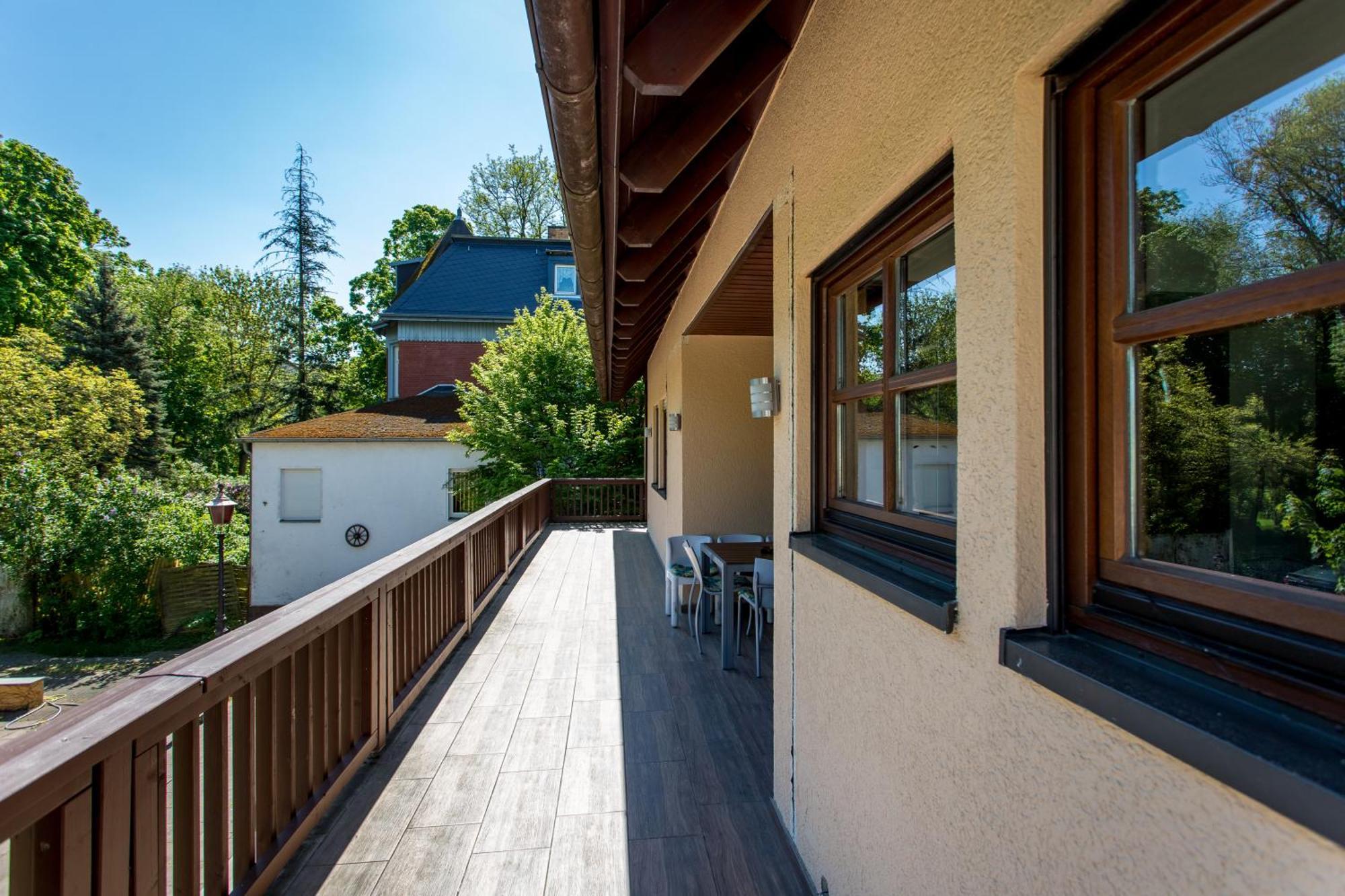 Ferienwohnung Mit 123Qm Fuer 8 Personen Mit Sehr Grossem Garten, Einfache Innen-Ausstattung Leipzig Dış mekan fotoğraf